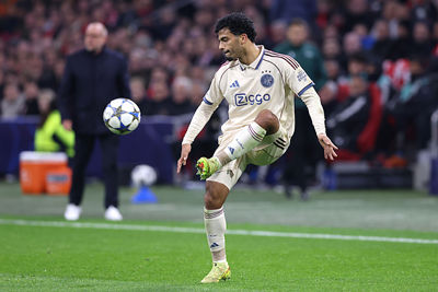 Alders bleef ditmaal op de bank en Wijndal keerde terug. © De Brouwer