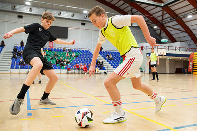 Handige schijnbeweging en er voorbij. © Pro Shots