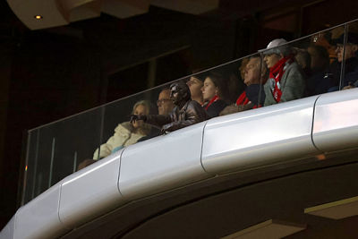 Het beeld van Cruijff weet wel waar de bal heen moet. © De Brouwer