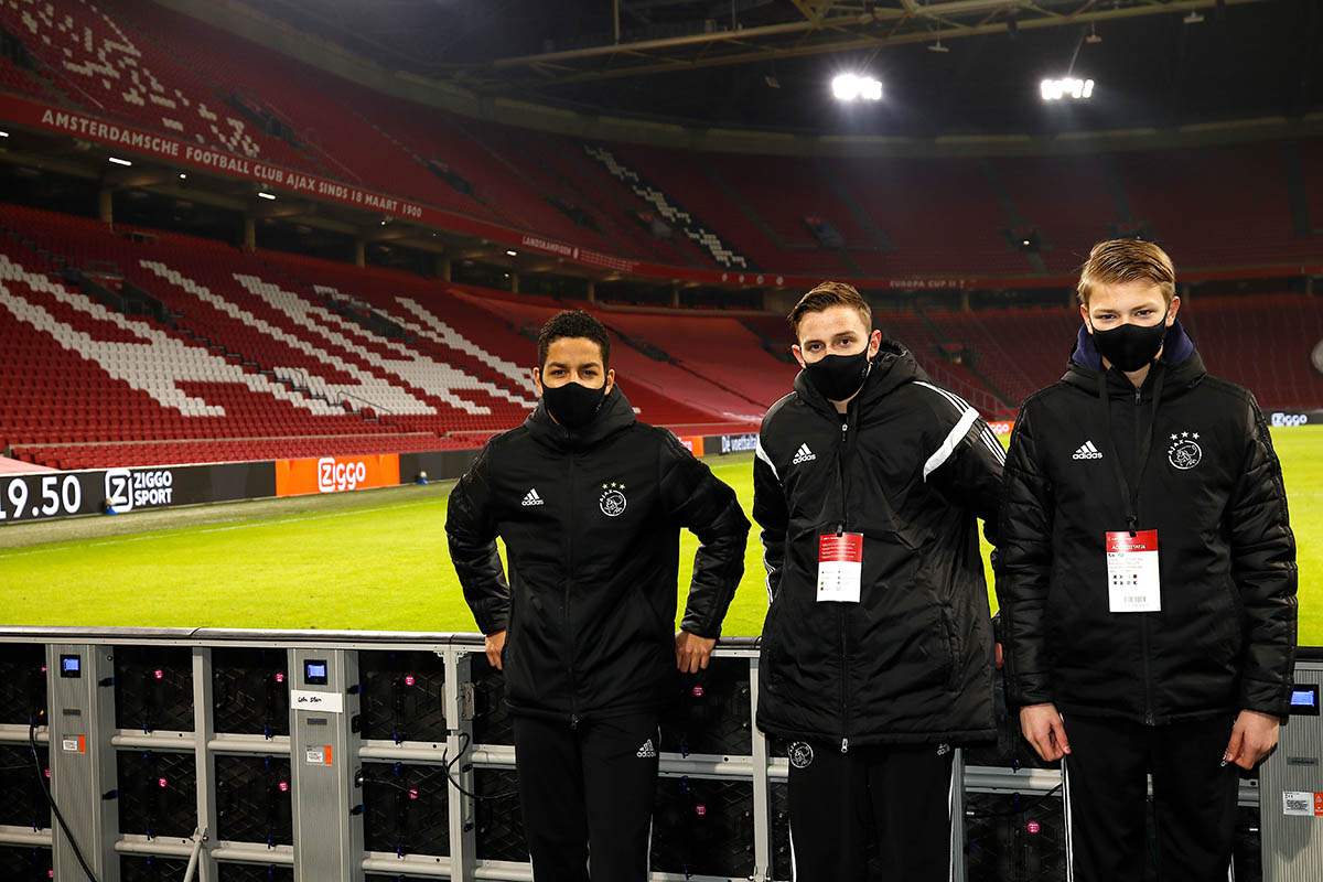 Ballenjongens Ajawil 1200