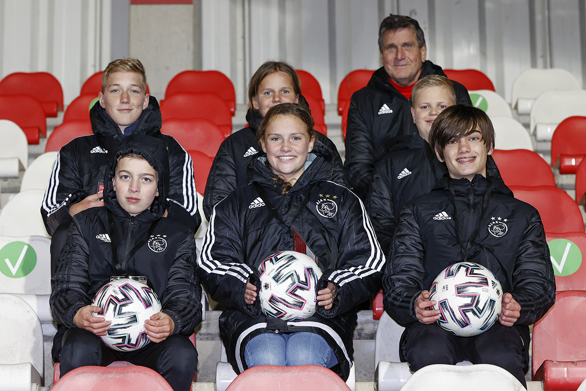 Ballenjongen Jong Ajax 1200