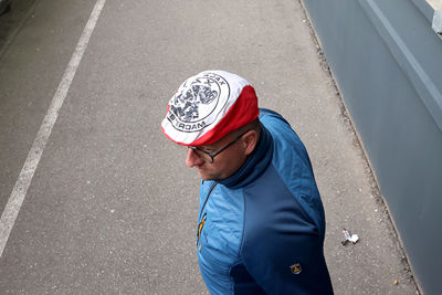 Uitstekende pet! © De Brouwer