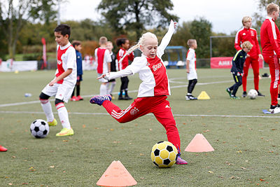 Komt dat schot! © De Brouwer