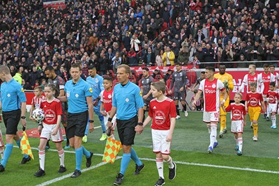 Kijk, daar gaan we voor het eerst in 2020 het veld op! © Ajax Kids Club