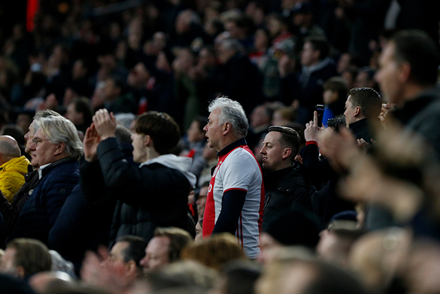 In afwachting van de pingel. © De Brouwer