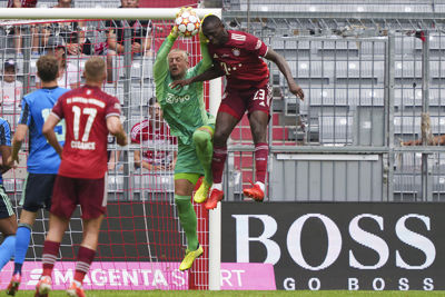 Pasveer brengt een paar keer goed redding, maar moet even later toch vissen. © Pro Shots