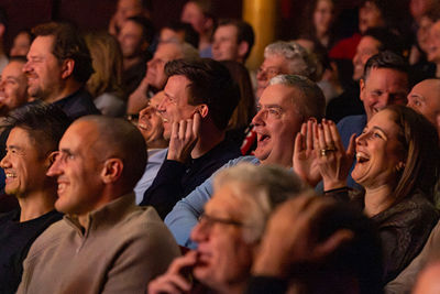 De zaal geniet mee. © Pro Shots