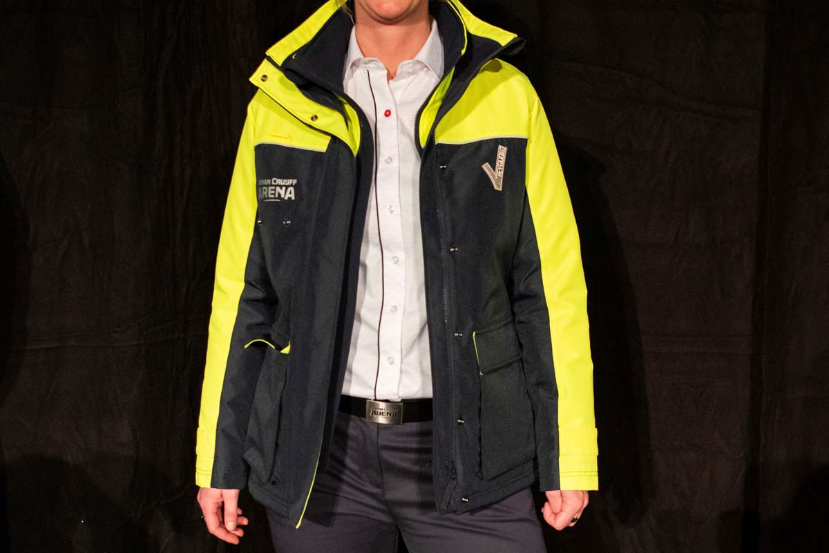 Nieuwe kleding voor stewards Johan Cruijff Arena