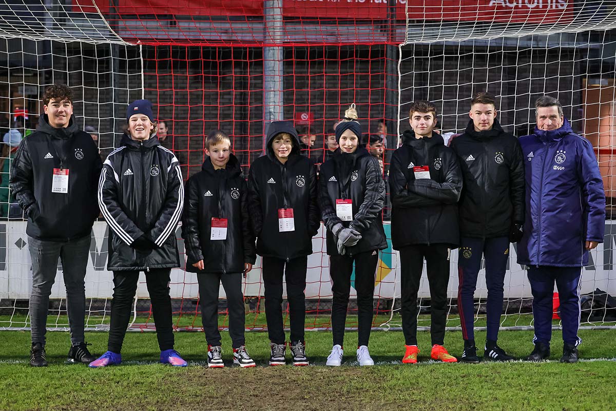 We zoeken ballenjongens en -meiden voor Jong Ajax - FC Eindhoven