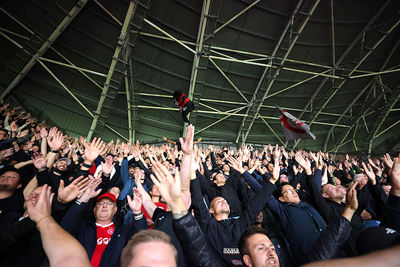 En dan als altijd vol achter Ajax. © De Brouwer