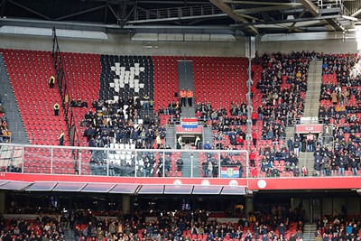 Ook vanuit Wolluk zijn supporters naar de Arena gekomen. © De Brouwer