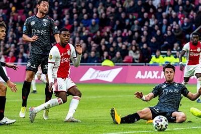 AMSTERDAM, 19-01-2020, football, Johan Cruijff ArenA, Dutch eredivisie, season 2019-2020, Ajax player Ryan Gravenberch scores the 2-0, during the match Ajax - Sparta,