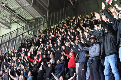 De sfeer in het uitvak was serieus opperbest. © De Brouwer