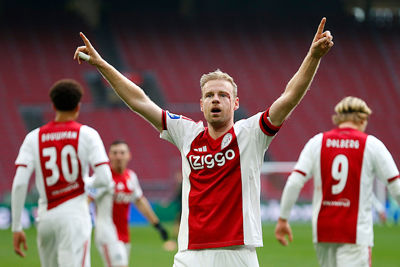 Dat straaltje bloed maakt deze foto toch nog mooier. © De Brouwer