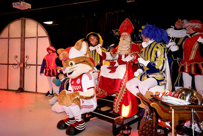 Lucky doet lekker mee aan de show. © De Brouwer