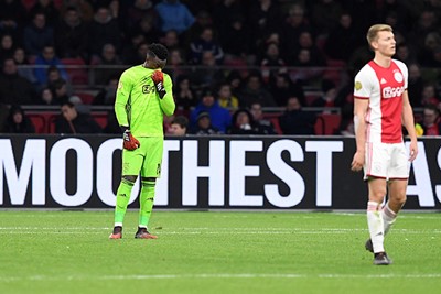 Voor de tweede keer raakt Ajax een marge van zes punten kwijt. © Pro Shots