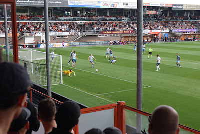 Ajax begon nog wel aardig, maar klapte snel in elkaar. © De Brouwer