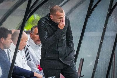 Lopen doet het wederom niet. Zorgen bij hem. © Pro Shots