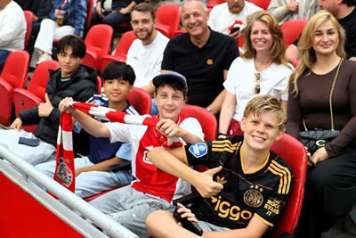 Deze mannen hebben een prima plek. © SV Ajax