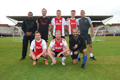 Van elke ploeg wordt een mooie teamfoto gemaakt. © De Brouwer