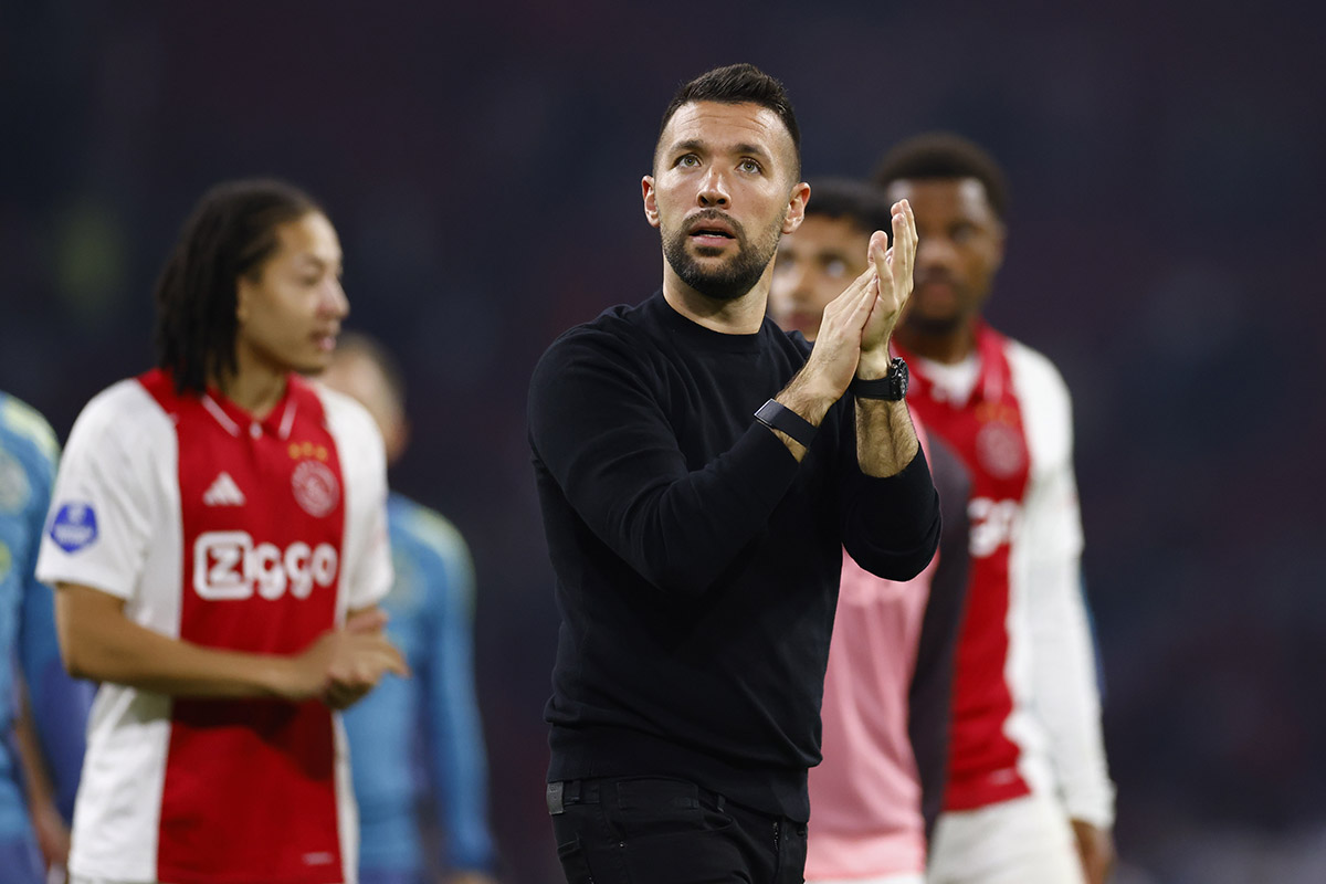 Farioli stuurde selectie naar Ajaxmuseum voor stukje historisch besef