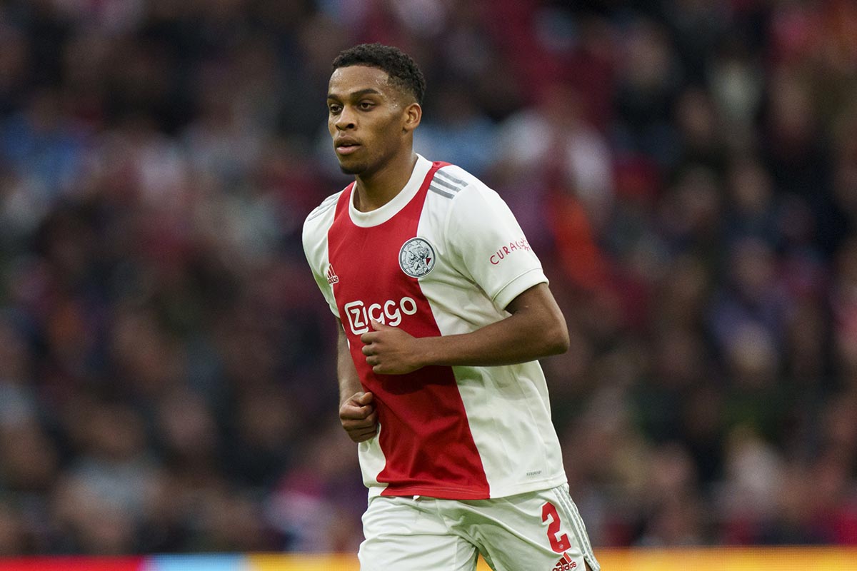 TV-tip: nachtbrakers kunnen duel tussen Ajax en Team Curaçao live volgen