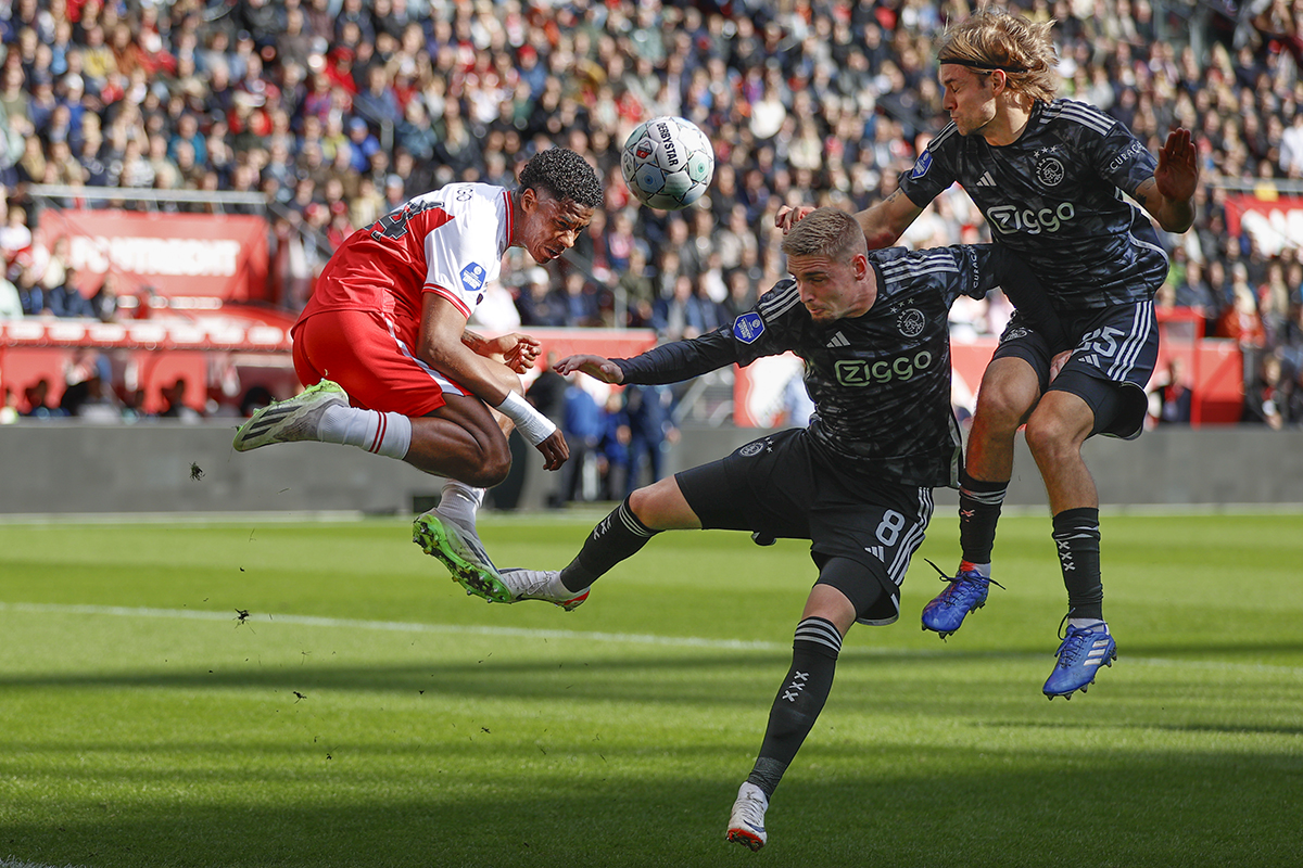Verliezend Ajax beleeft pijnlijke achtbaanrit in Utrecht en dit valt op…