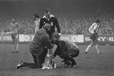 Die onverschrokkenheid leidde wel eens tot een blessure. © AFC Ajax 