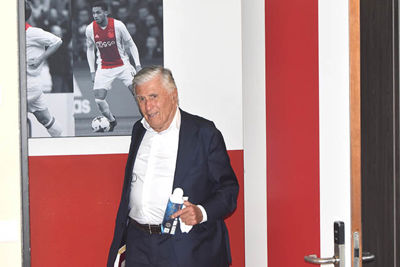 Daar is de man om wie het allemaal gaat. © SV Ajax