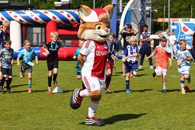 Warming-up onder leiding van Lucky. © Pro Shots