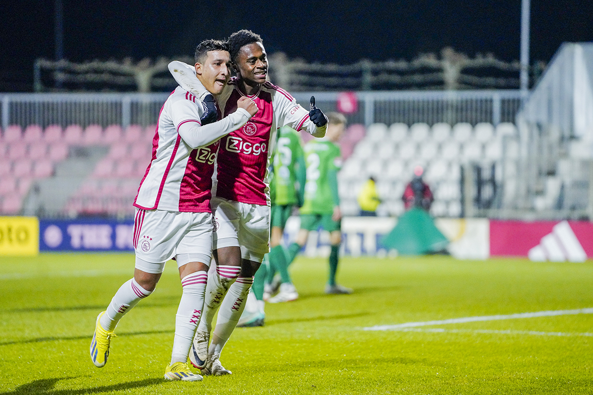Word ballenjongen of -meisje bij Jong Ajax - Telstar!