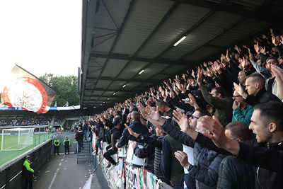 Voor wie? Voor Ajax Amsterdam! © De Brouwer