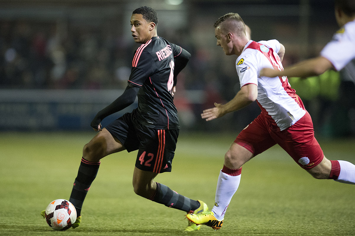 Debutanten Quiz 1200