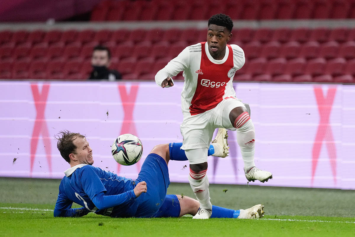 Van Axel Dongen 1200