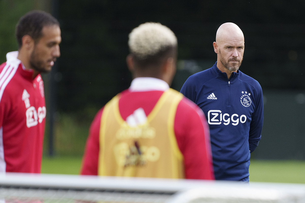 Ten Hag Training 1200