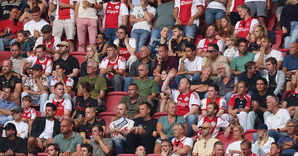 Fotoverslag: Tamme en teleurstellende middag Ajax - Heerenveen in beeld