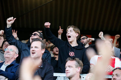 Dat geeft Ajax lucht. © De Brouwer