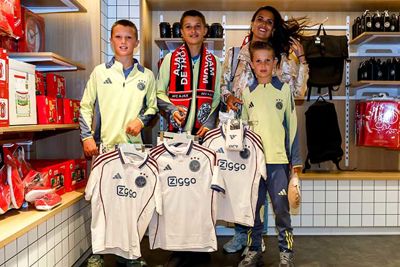 Deze vlogen over de toonbank. © Pro Shots