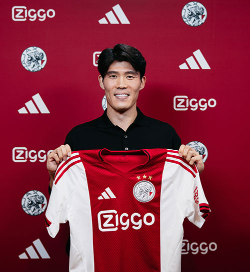 2025 12 15 AJAX CONTRACT TOMIYASU 24