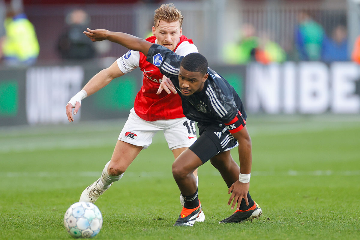Hopeloos Ajax onderuit bij AZ en dit valt op