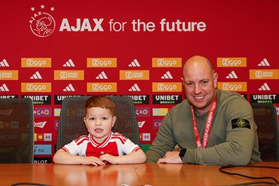 Zien we hier de nieuwe trainer van Ajax? © Pro Shots