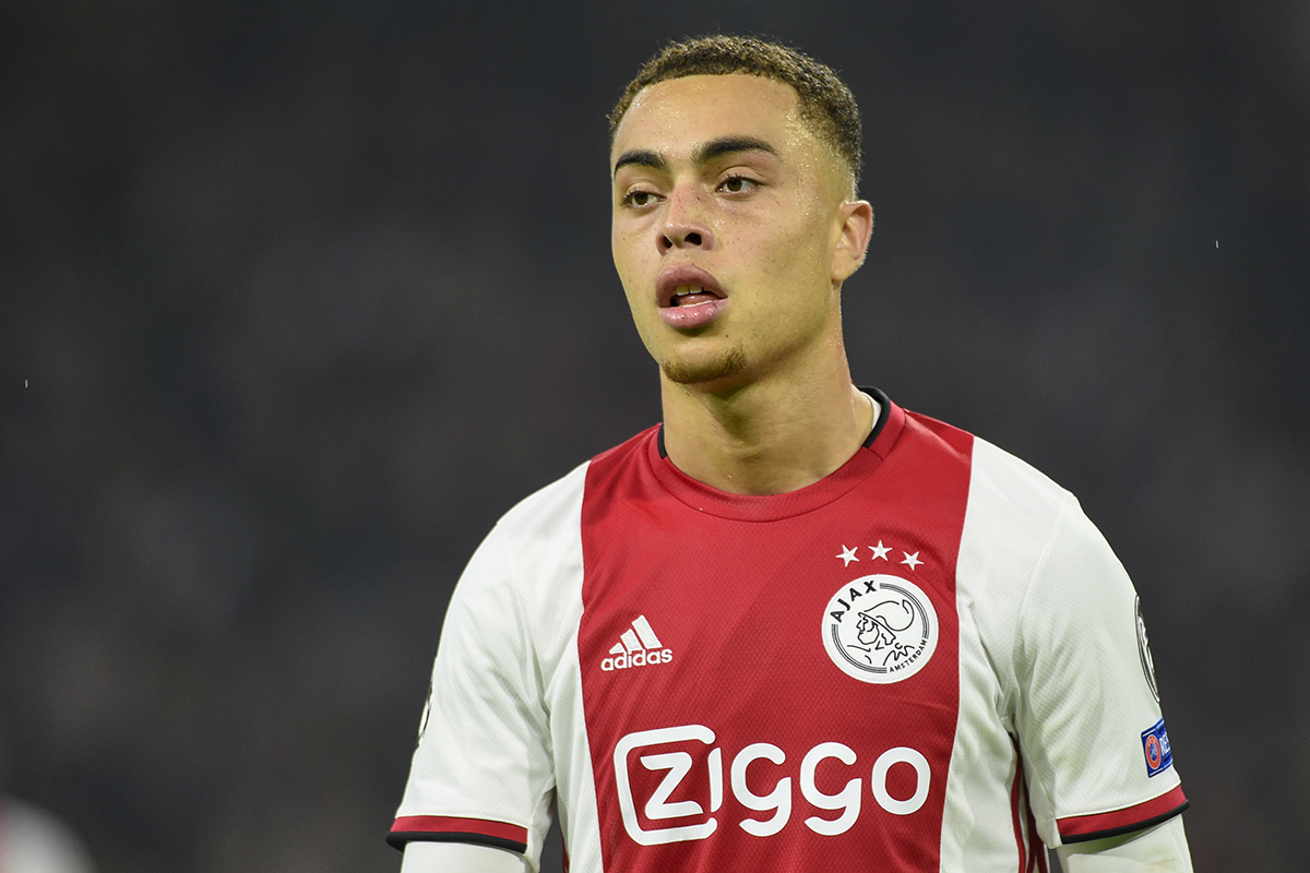 We zijn benieuwd welke clubkleuren Dest volgend seizoen draagt. © Pro Shots