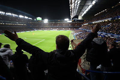 Dan gebeurt er iets bijzonders. ‘Dit is mijn club’ wordt ingezet. © De Brouwer