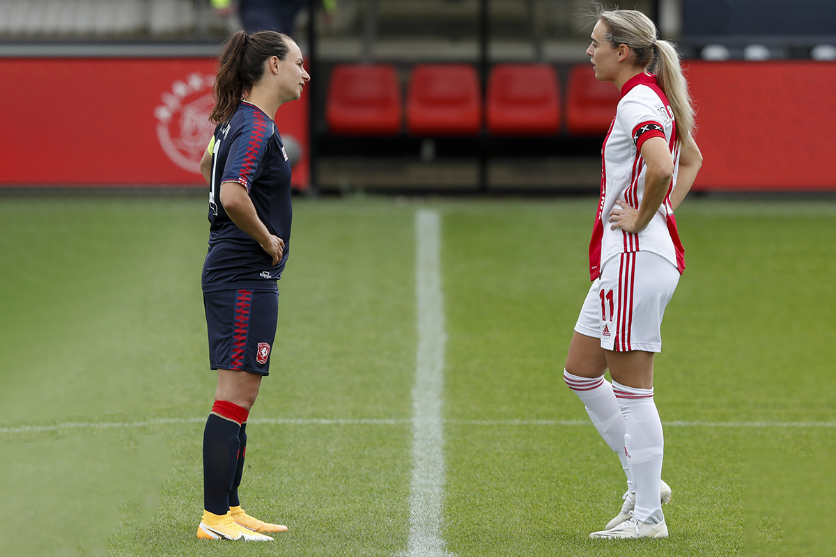 Tv Tip Volg Ajax Vrouwen Tegen Fc Twente In Finale Eredivisie Cup [ 533 x 800 Pixel ]