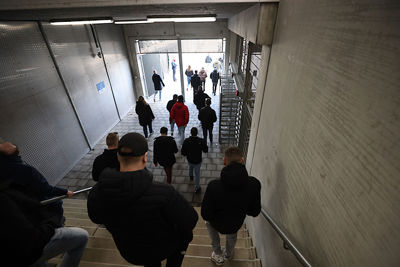 Gedesillusioneerd terug naar huis. © De Brouwer