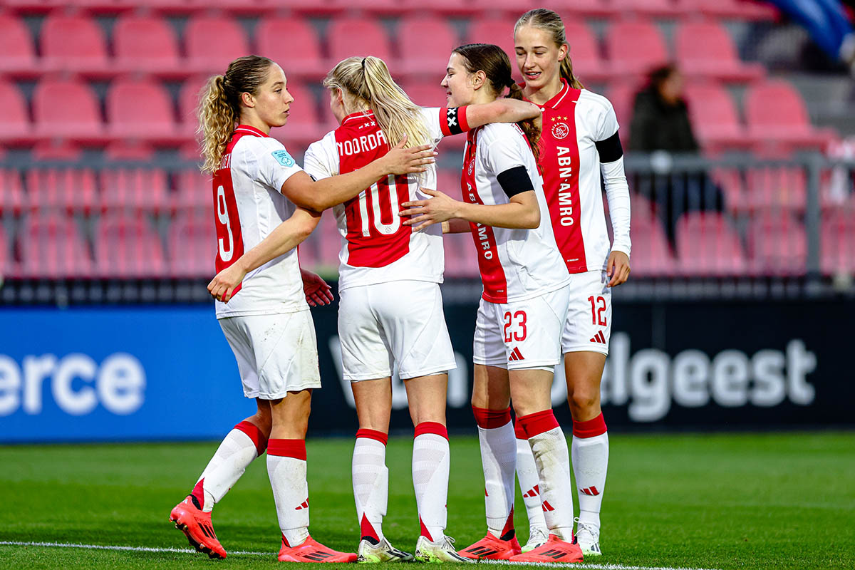 Ajax Vrouwen tegen PSV en Feyenoord in Arena voor slechts 25 euro!