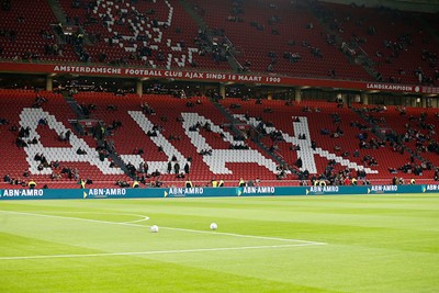 Laat Ajax snel weer Ajax worden. © De Brouwer