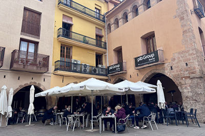 Op dit pleintje zien we dinsdag vast veel Ajacieden. © Ajax Life