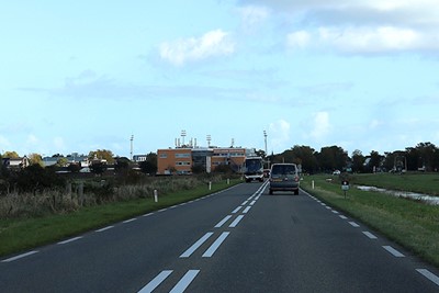 Met de eigen auto richting Volendam. Fijn! © De Brouwer