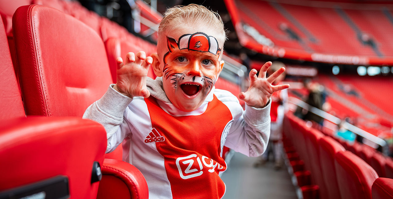 Opbezoekbijlucky SL49